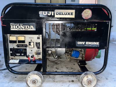 Honda Deluxe Gernator OK condition selll