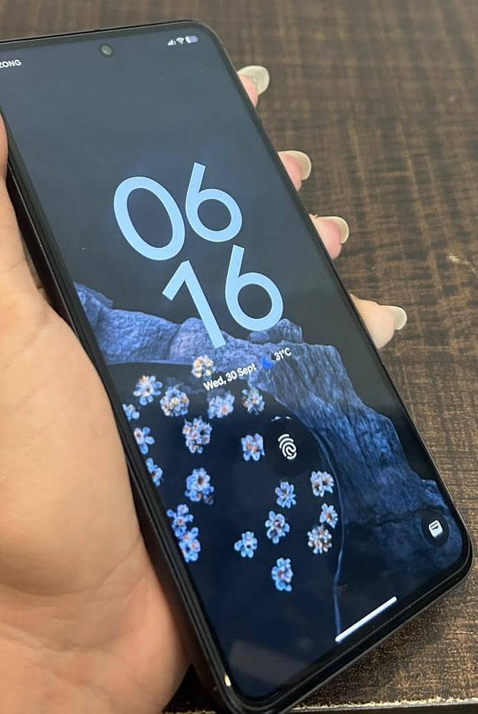 Google Pixel 8 3