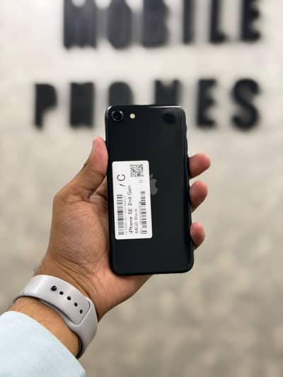iPhone SE 2nd Gen Official PTA | 83% Battery Health Black