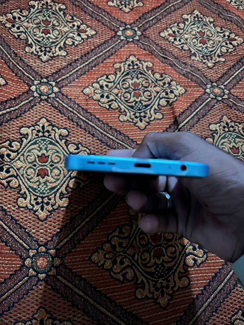 Infinix 4
