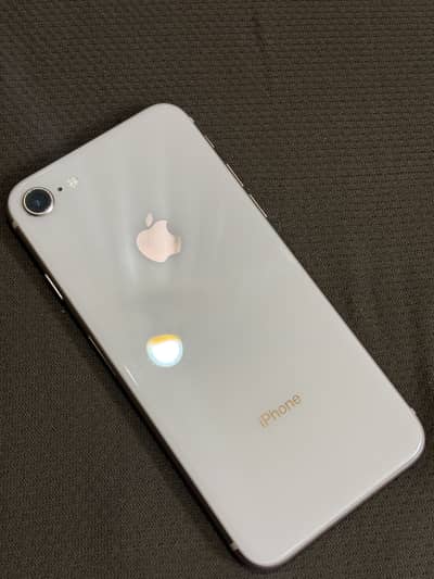 Apple iPhone 8