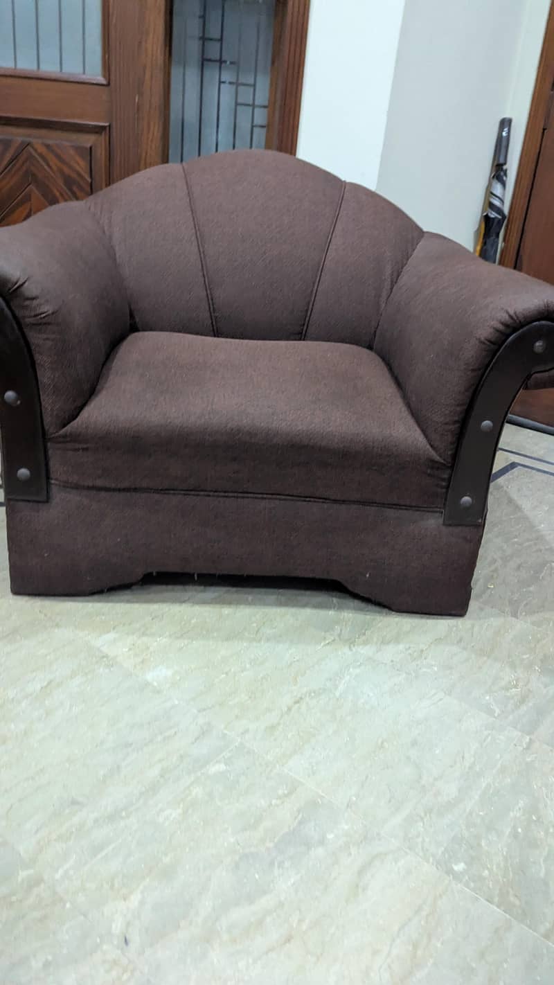 Sofa set available 3+1+1 3