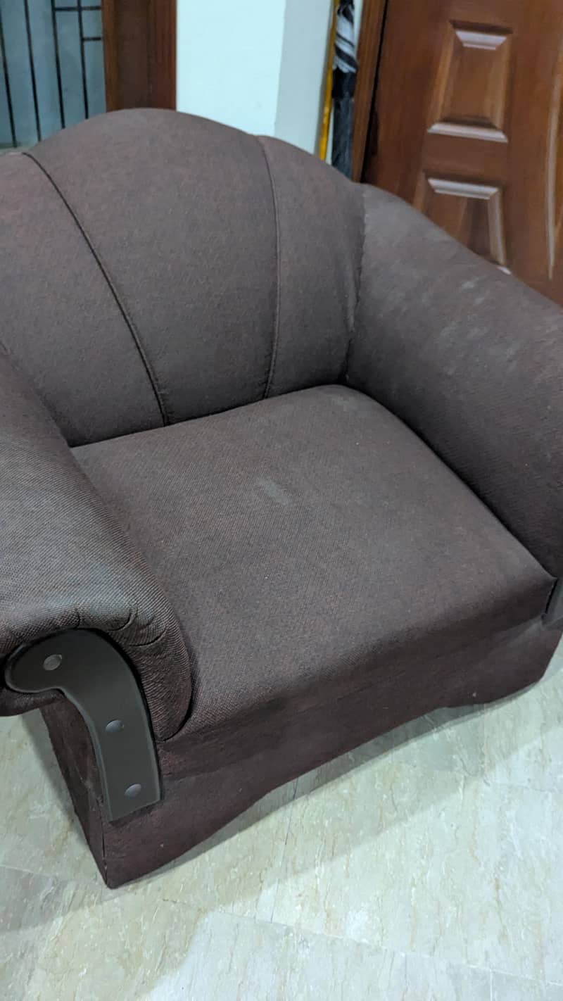 Sofa set available 3+1+1 9