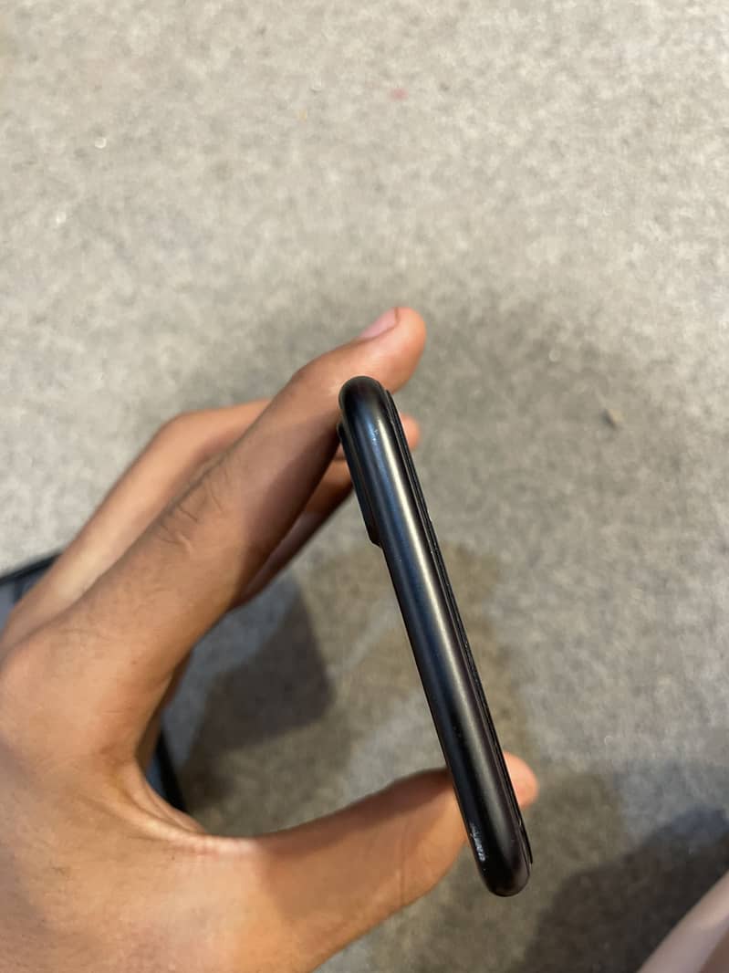 iPhone 7+ 4
