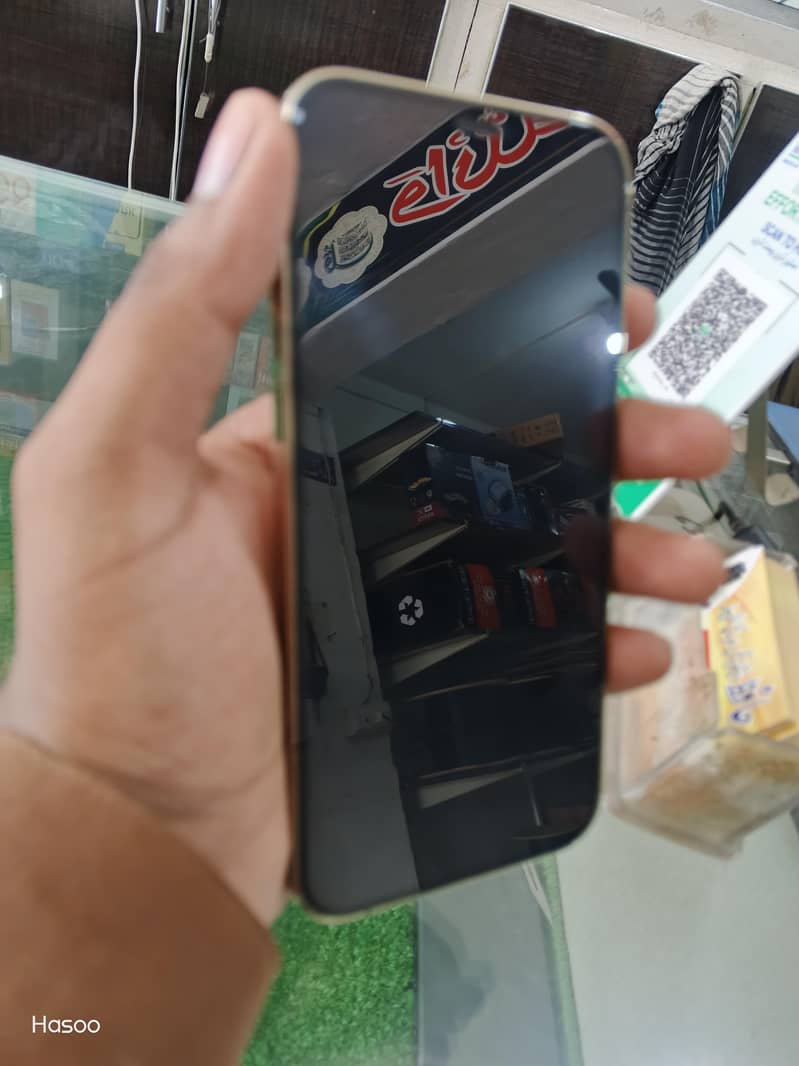 iphone 12 pro 2
