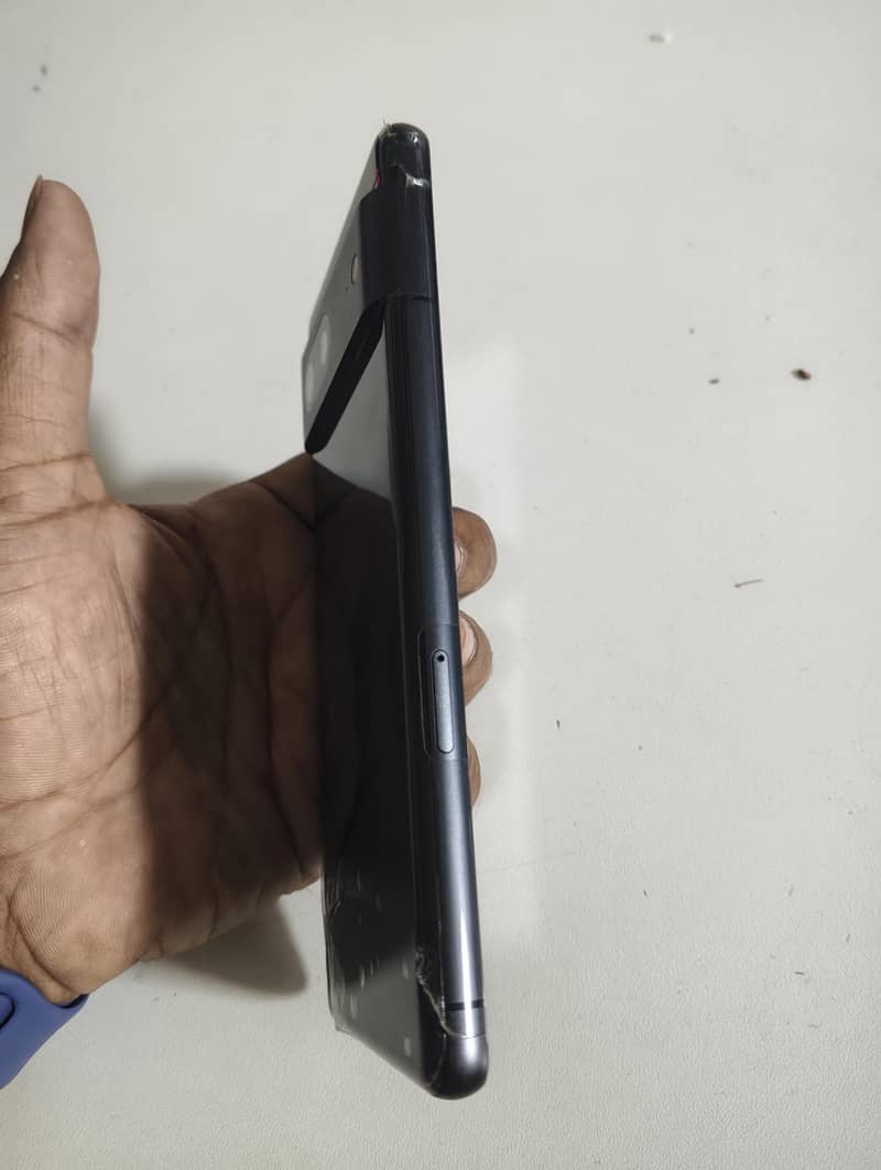 Google Pixel 7 4