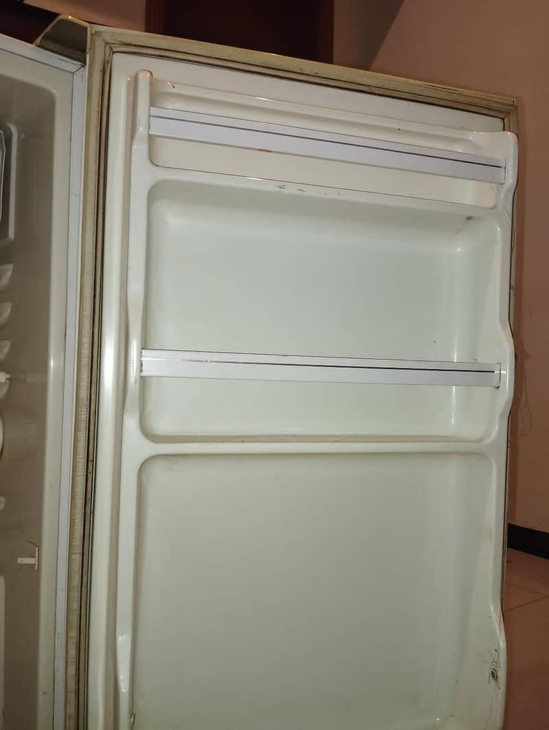 rough condition Mini fridge 2