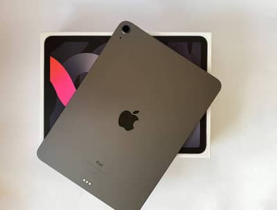 Apple Tablet - Used 128 GB Mint Condition