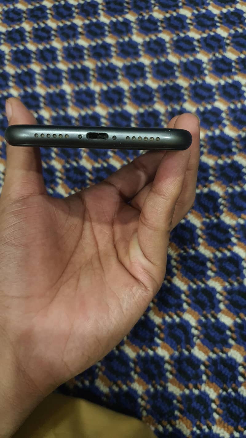 Apple iPhone 11 2