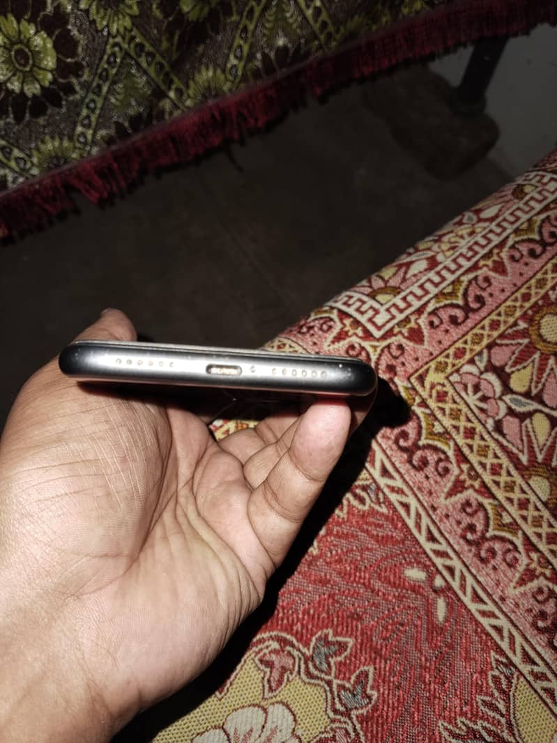 Apple iPhone 11 2
