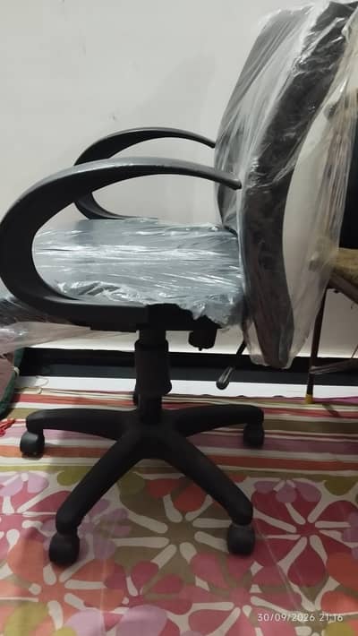Master chair for sell black color