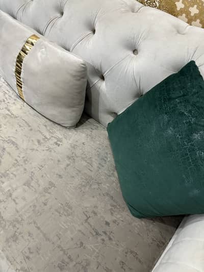 Cream Coloured Sofa Set with Cushions