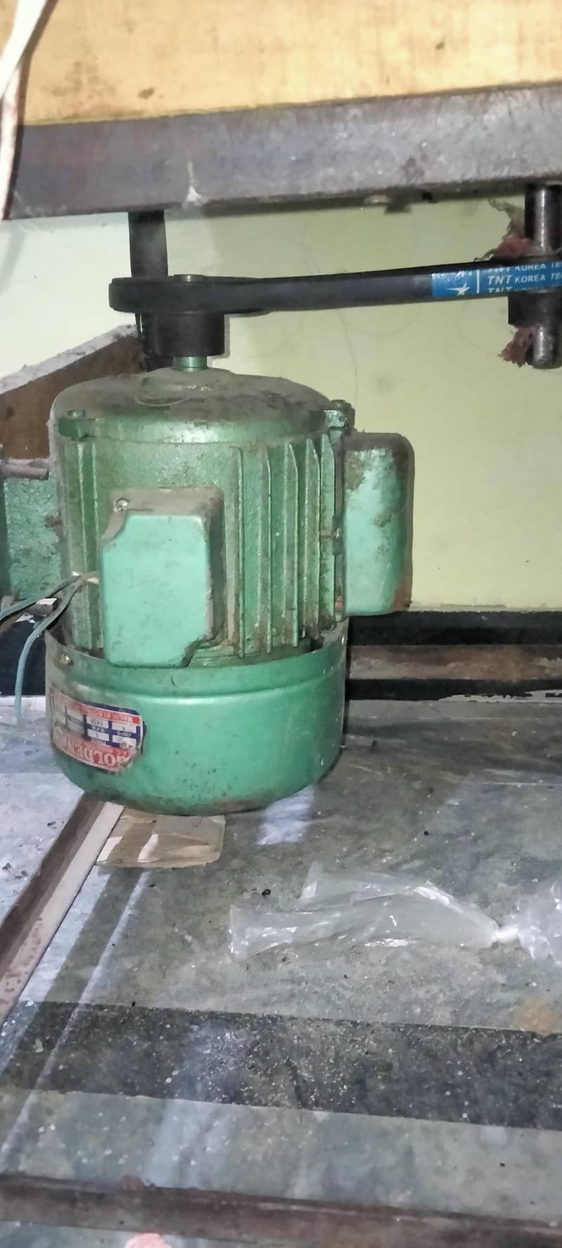 High Quality Automatic Cotton Candy Machine 4