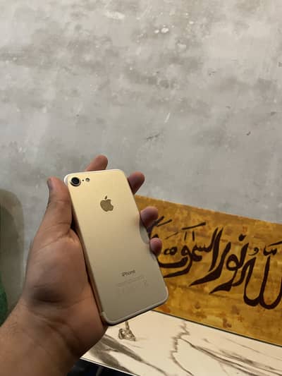 Iphone 7 (Pta Approved)