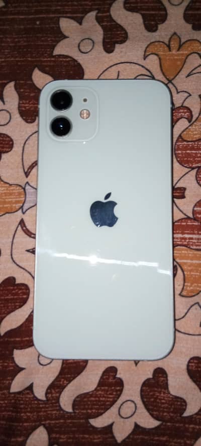 Apple iPhone 12