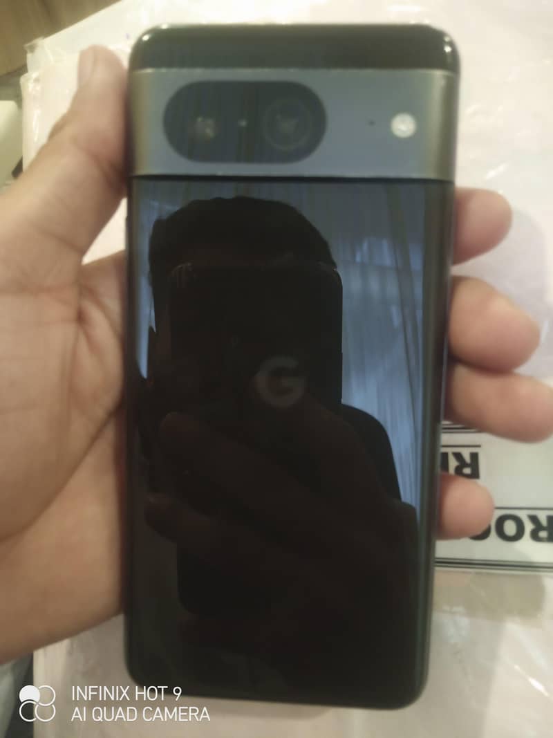Google pixel 8 1