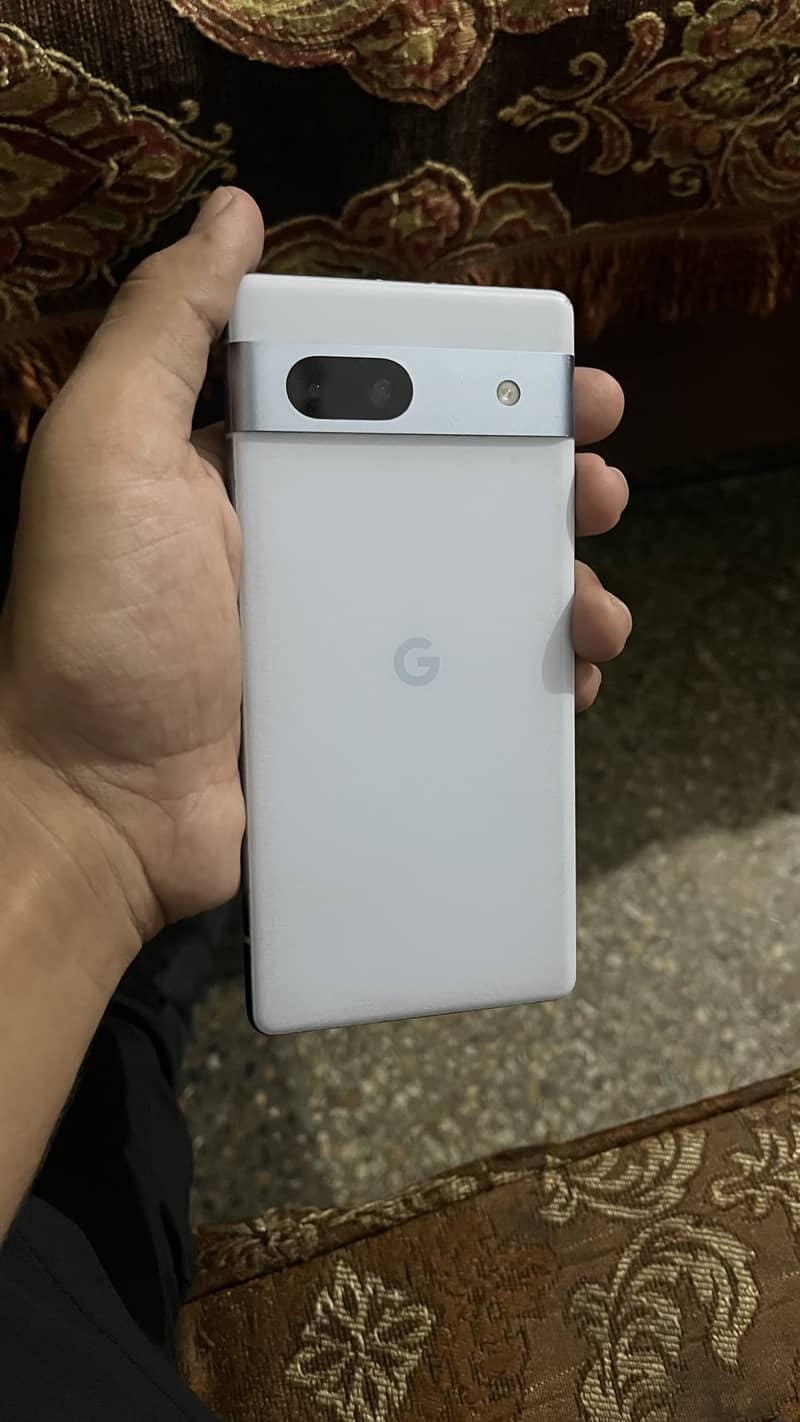 Google Pixel 7a 4