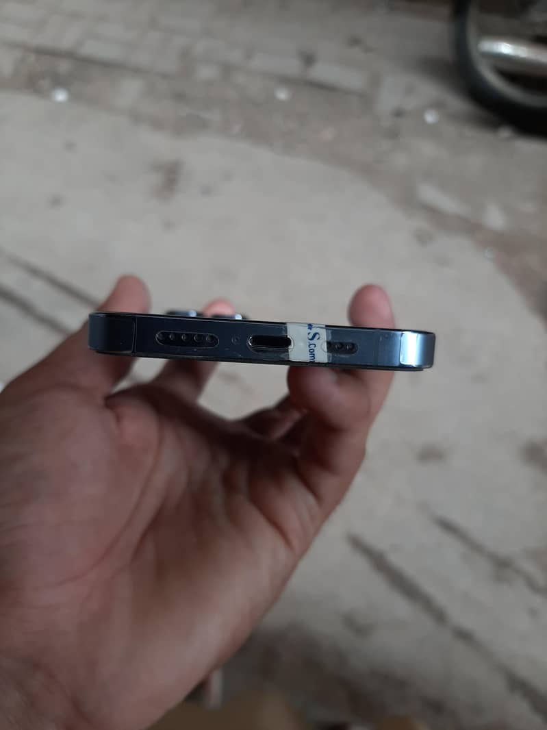 Apple iPhone 13 Pro 3