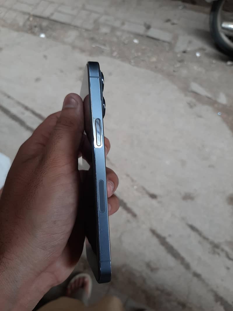 Apple iPhone 13 Pro 5