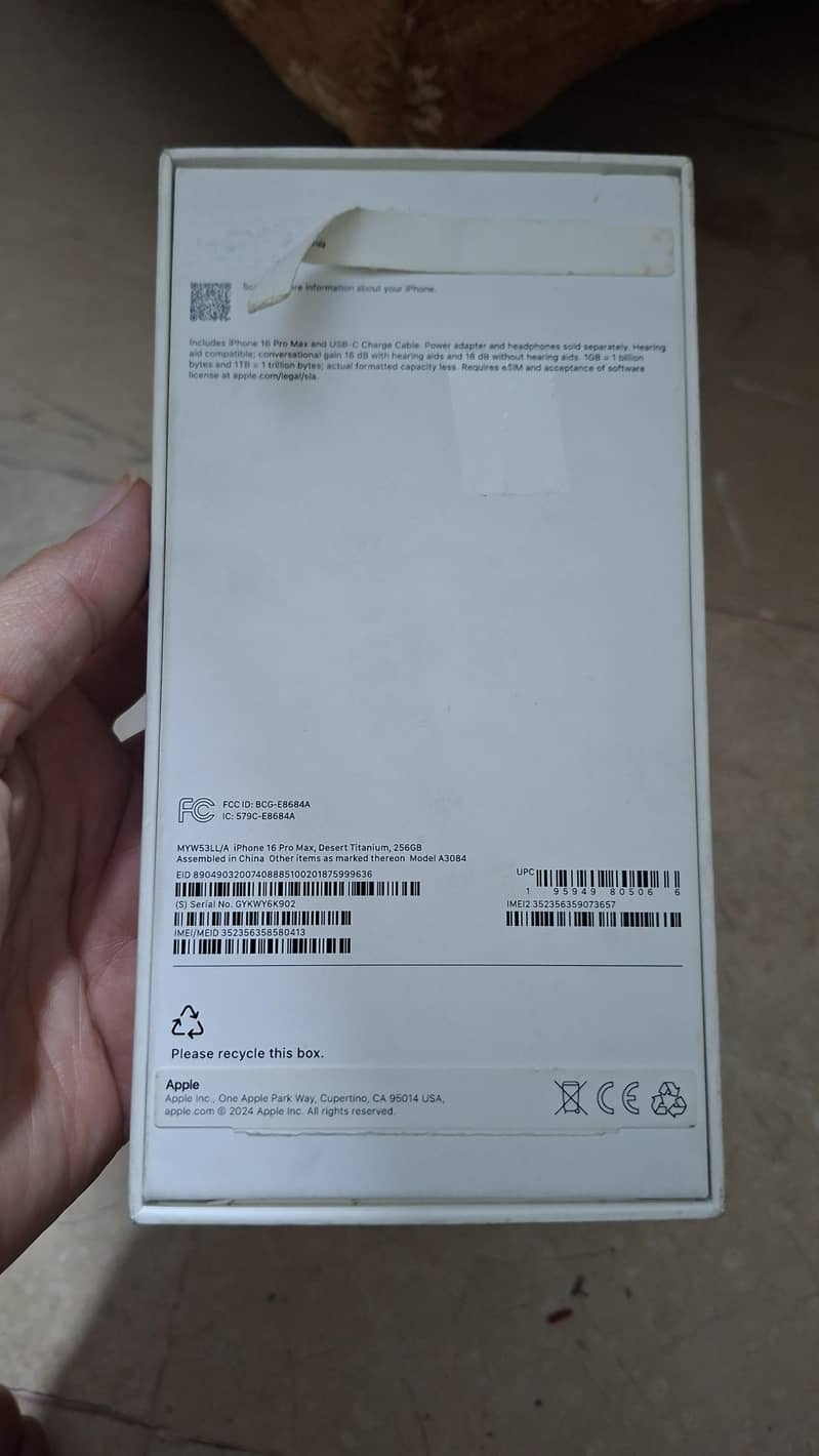 Apple iPhone 16 Pro Max 7