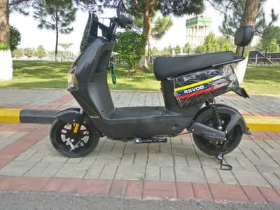 Revoo yo6 new condition 0-3-2-1-2-4-4-4-7-0-6
