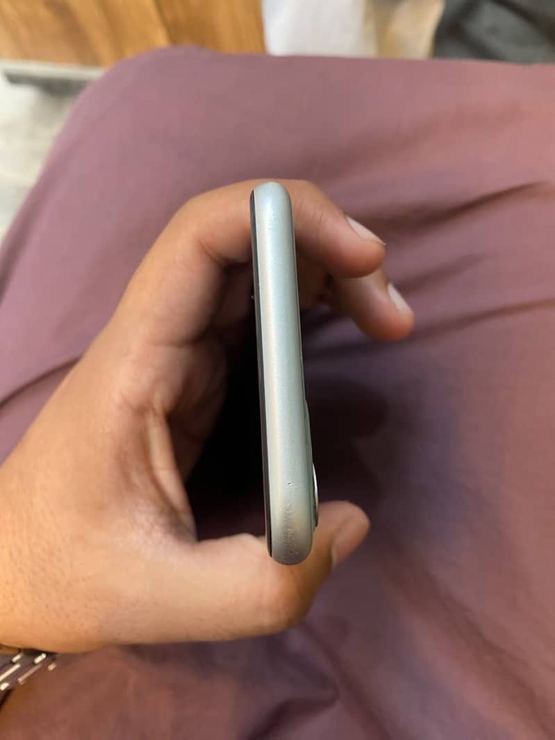 Apple iPhone 11 1