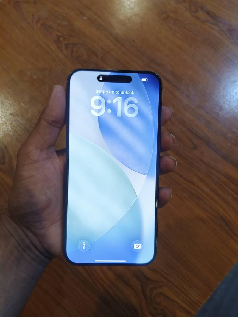 Apple iPhone 15 Pro Max 1