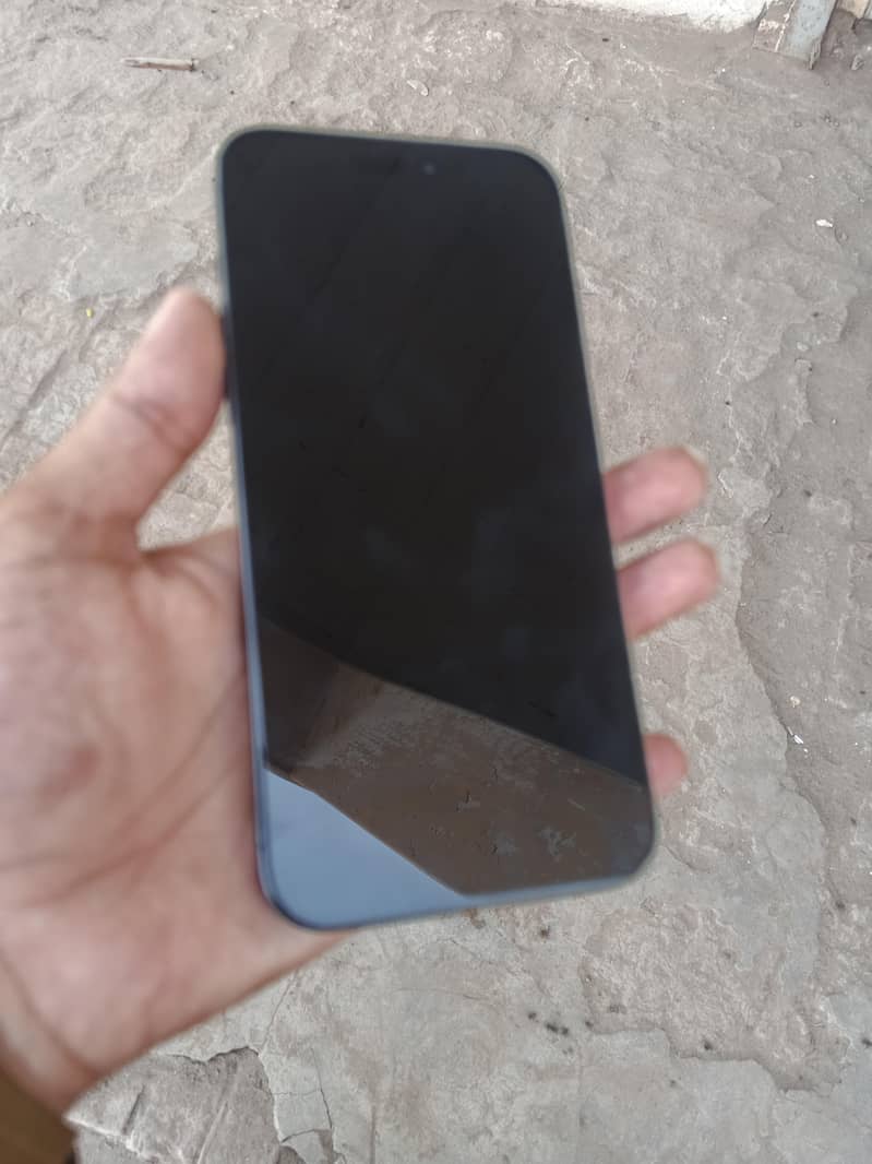 Apple iPhone 15 Pro Max 7