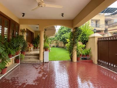 15 - Marla Spacious House for Rent
