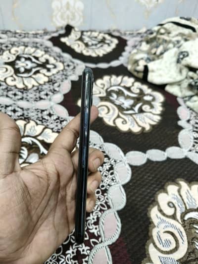 Apple iPhone 11 Pro Max factory unlock 256 gb total genuine