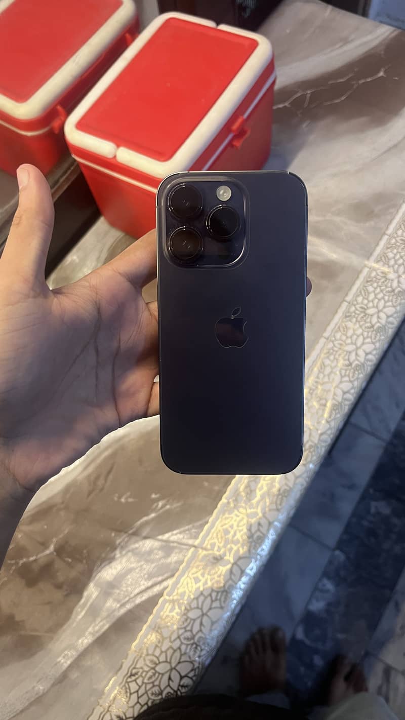 Apple iPhone 14 Pro 0
