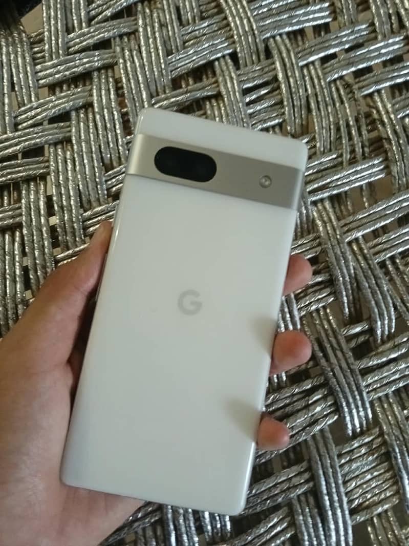 Google Pixel 7a 4