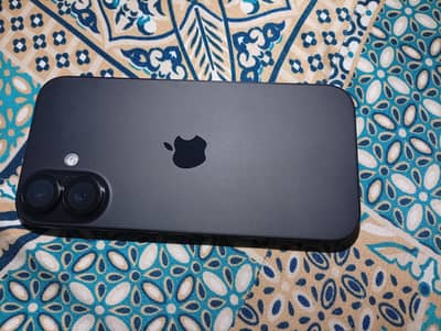 Apple iPhone 16
