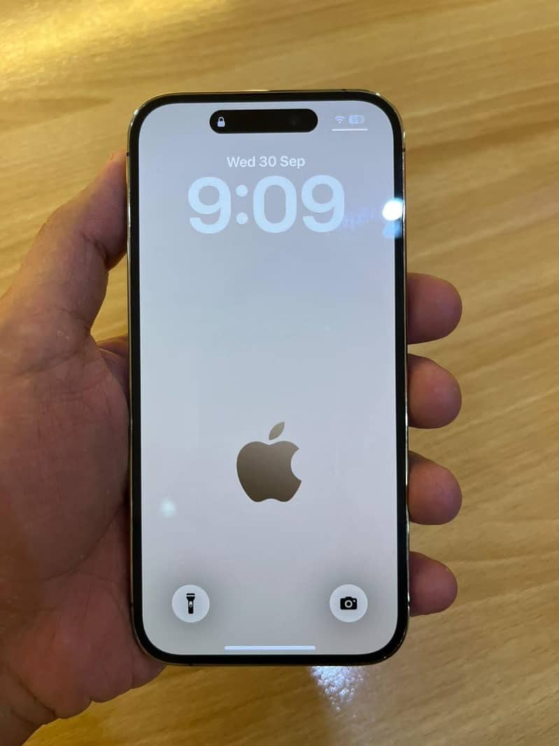 Apple iPhone 14 Pro 2