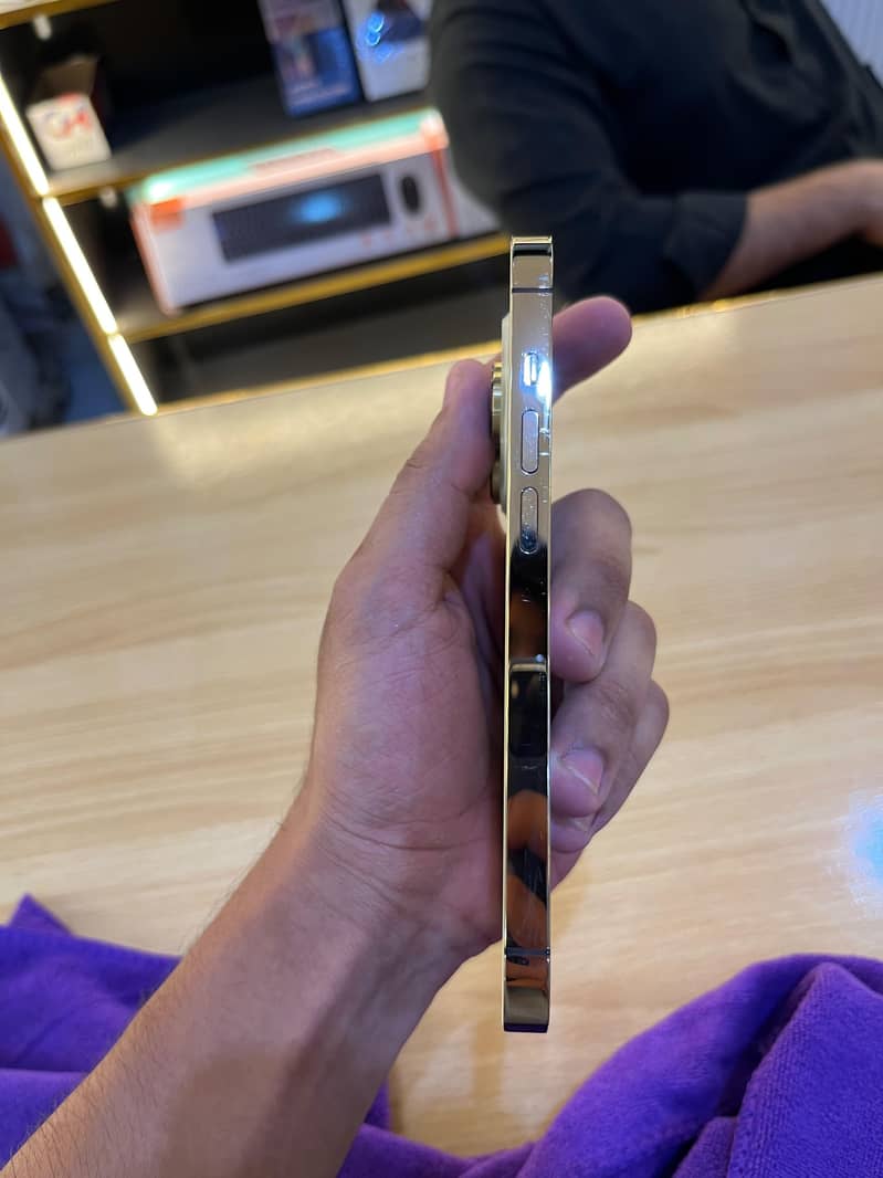 Apple iPhone 14 Pro 6