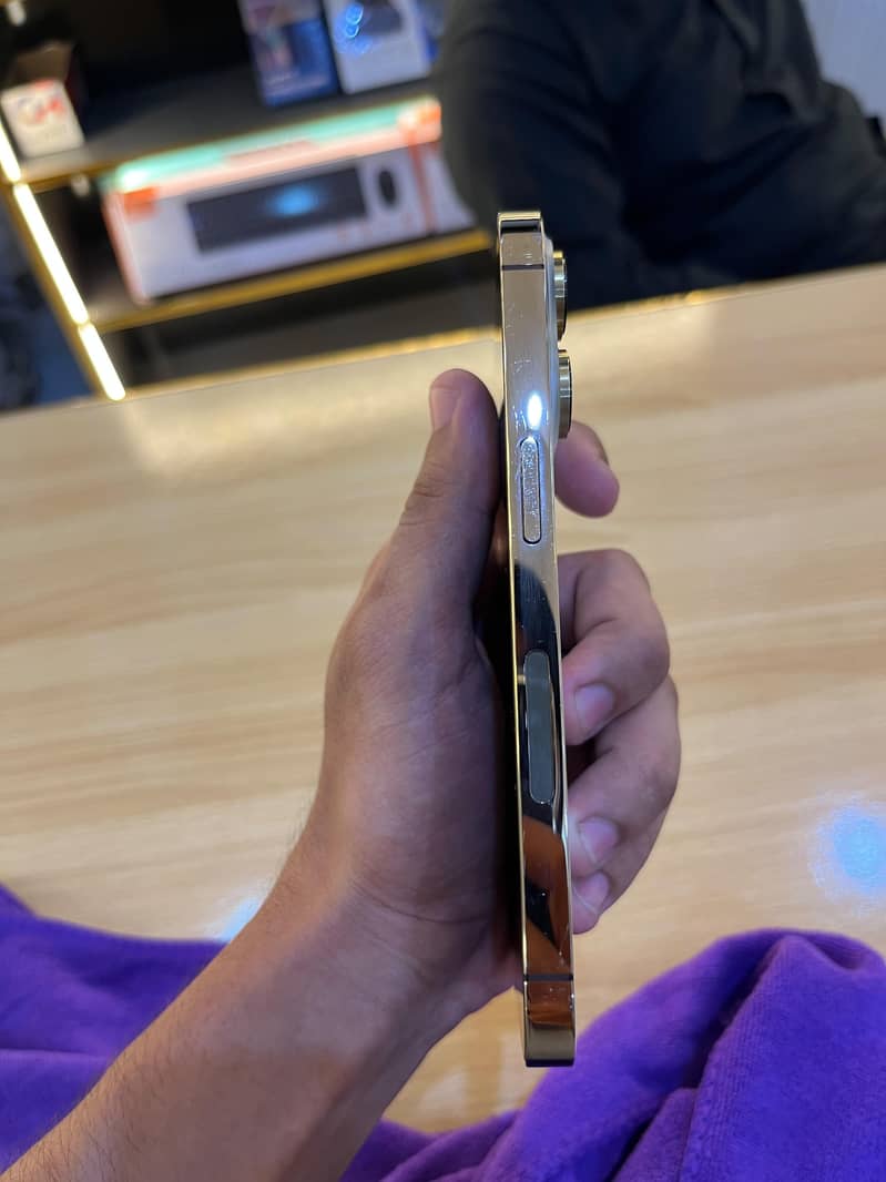 Apple iPhone 14 Pro 7