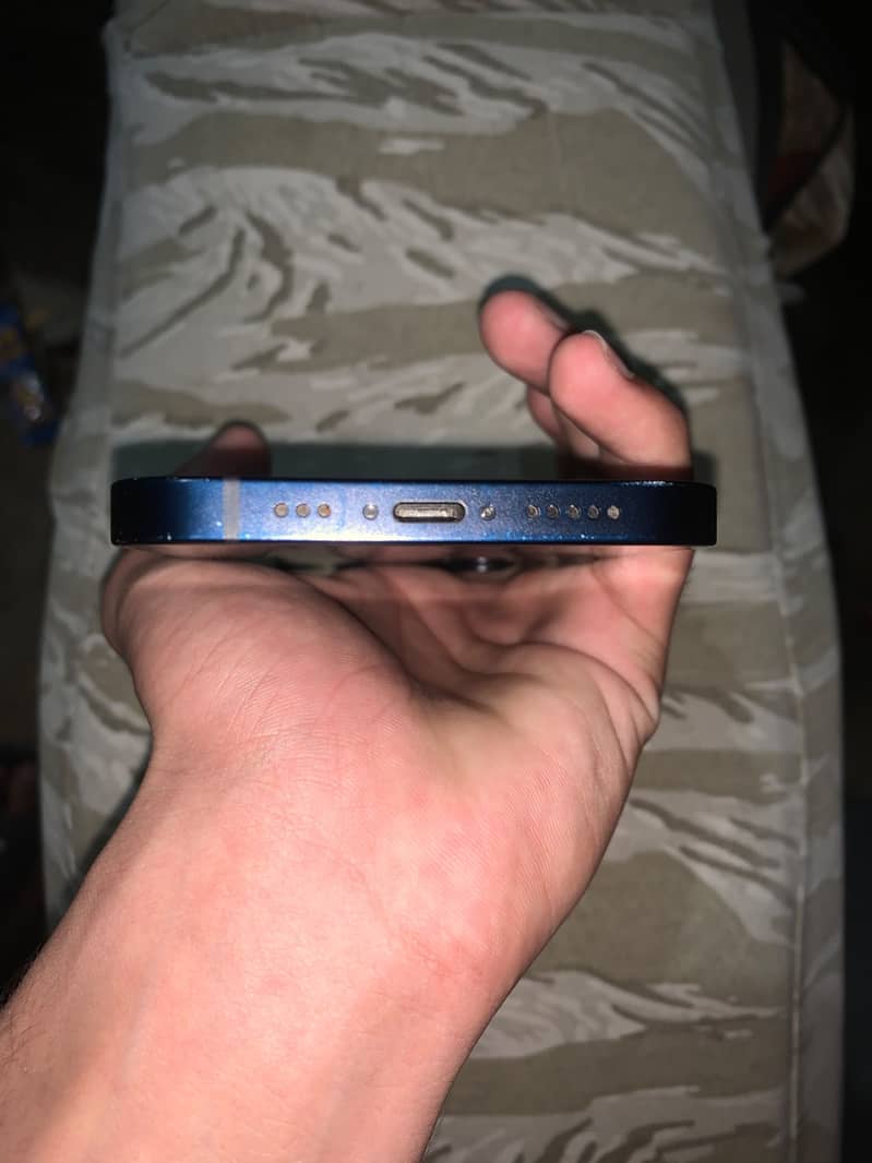 Apple iPhone 12 5