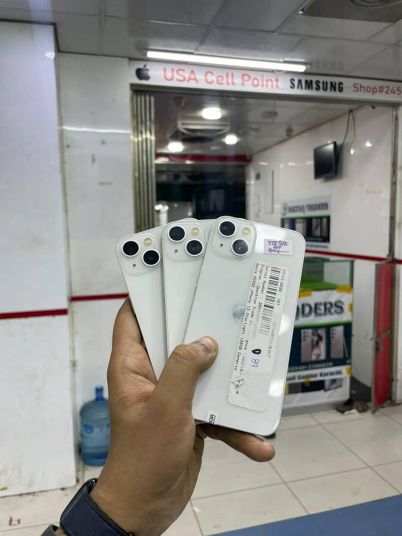 Apple iPhone 13 0