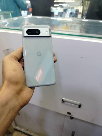 Google Pixel 8