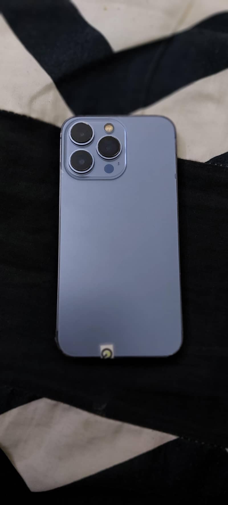 Apple iPhone 13 Pro 1