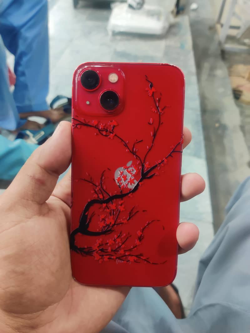 Apple iPhone 13 5