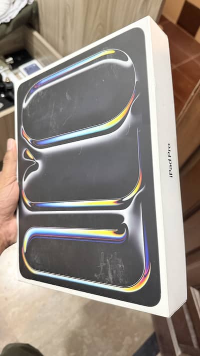 I pad pro  13 inches M5 (GPS+cellular)