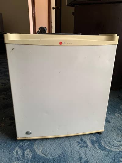 Lg Mini refrigerator Fully working