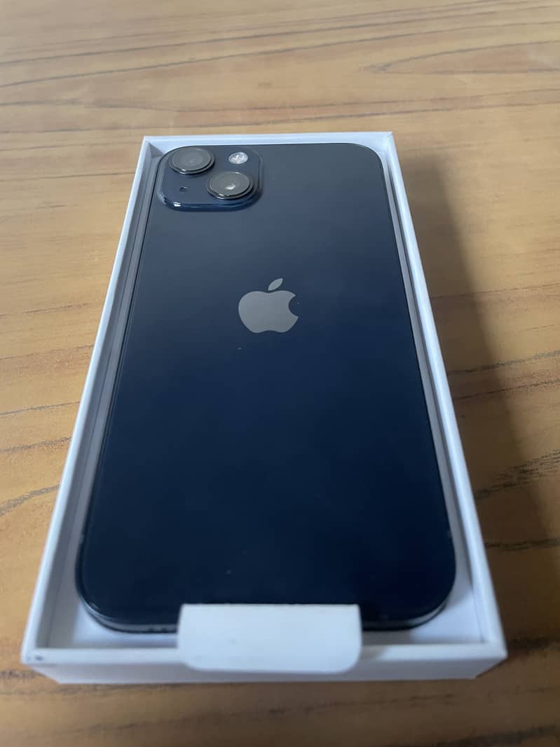 iPhone 13 4