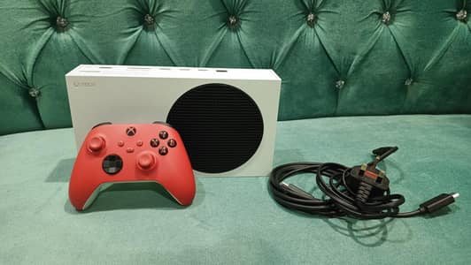 Xbox series s sealed unit with original accessories