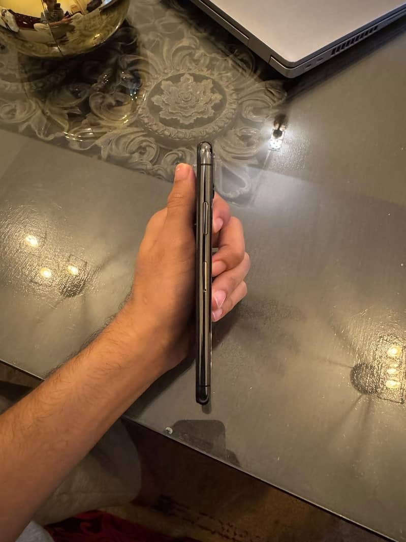 Apple iPhone X 1