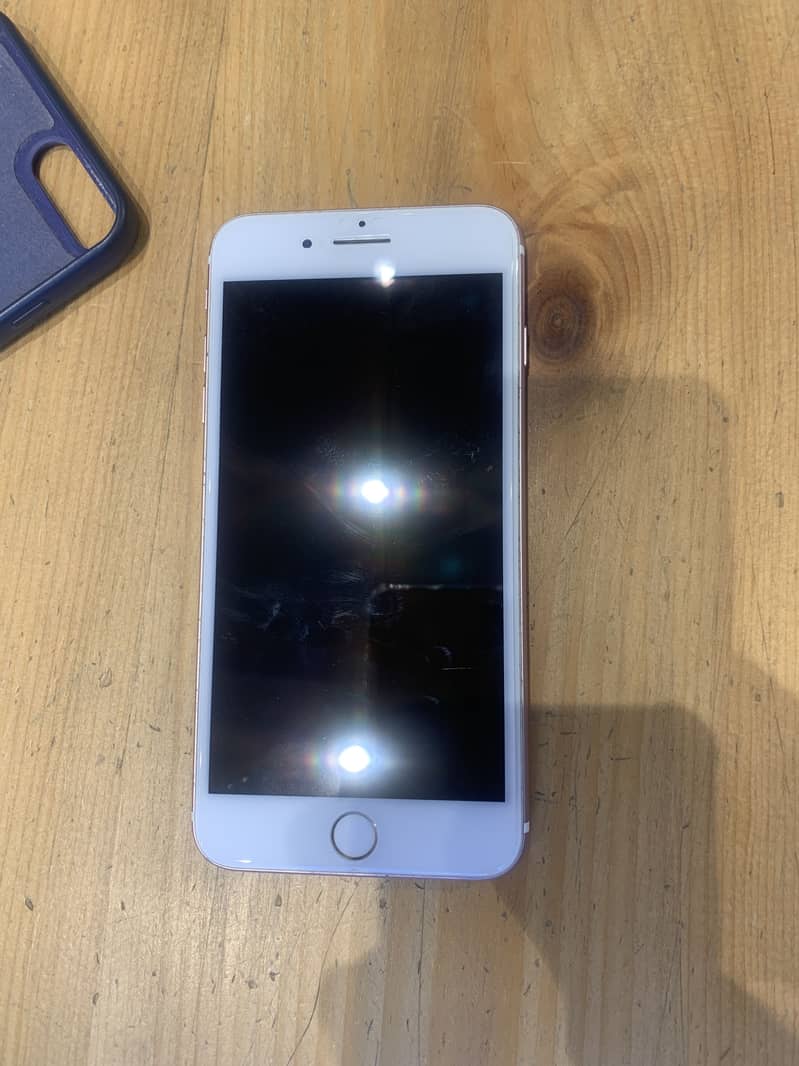 Apple iPhone 7 Plus 1