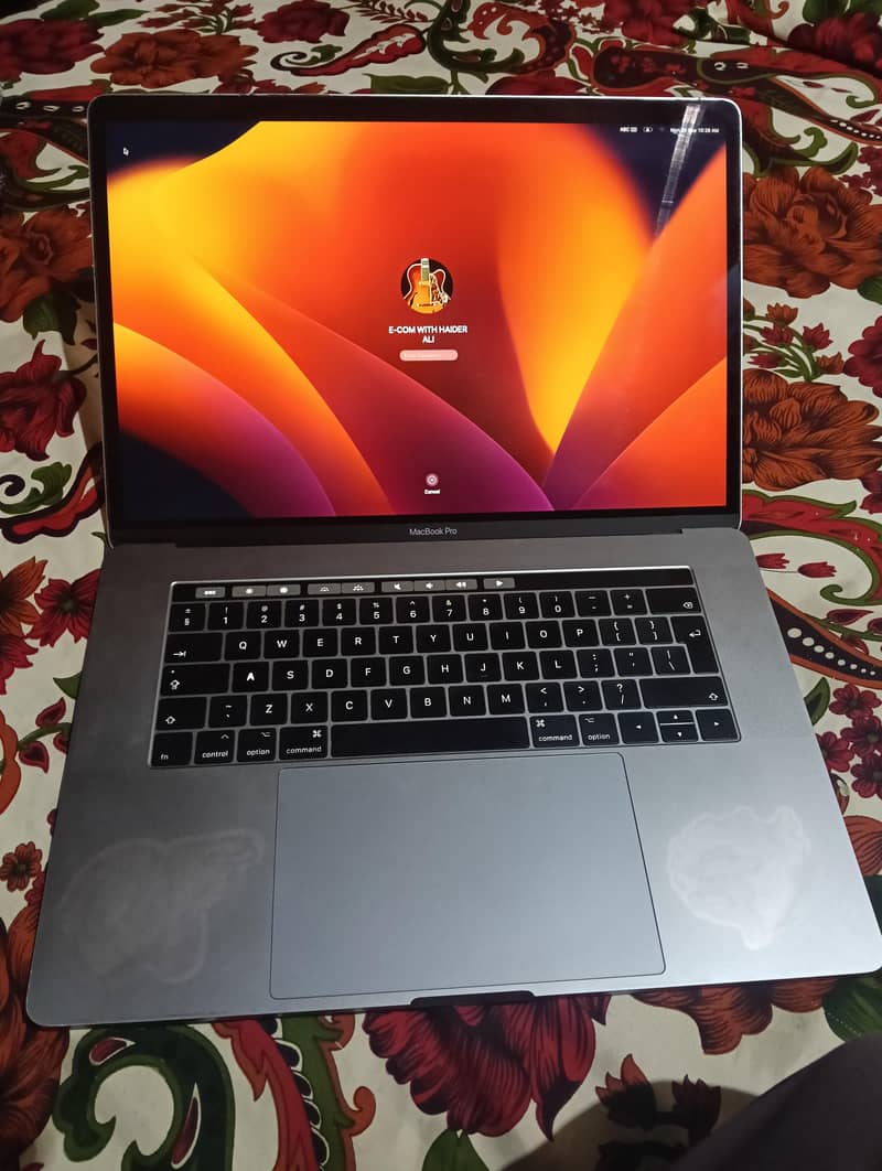 Apple MacBook 1