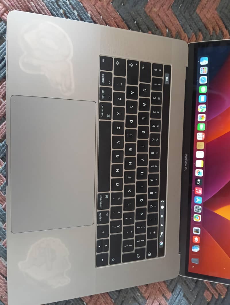 Apple MacBook 8