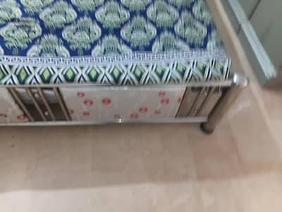 steel bed three door almri 1 ya dad mahina howa ha bilkul new lia tha